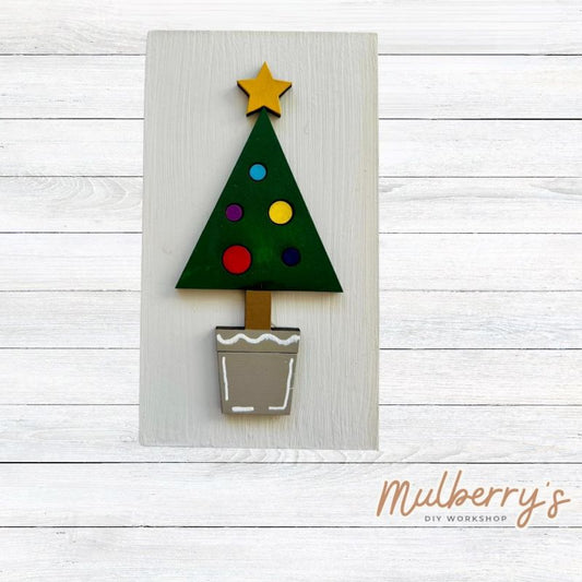 Our Christmas tree insert coordinates with out interchangeable HOME Shelf Sitter, but can also be displayed on other interchangeable bases such as tiered trays.