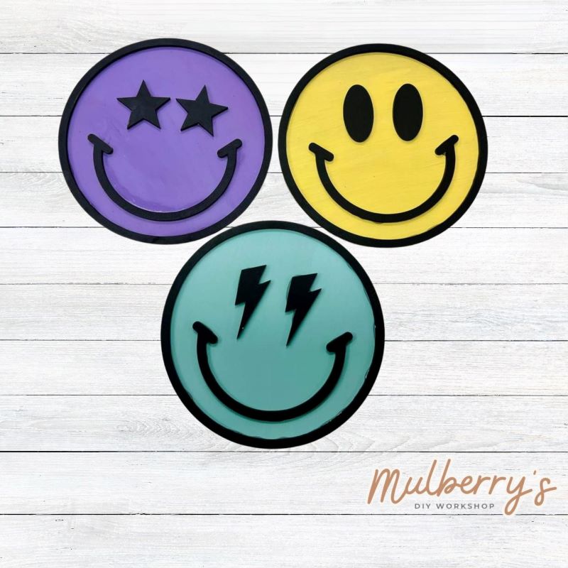 Spread happiness to your classroom with our smiley face rounds! Approximately 6" in diameter.