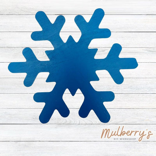 Our snowflake insert pairs perfectly with our Interchangeable Porch Leaner, which is sold separately.
