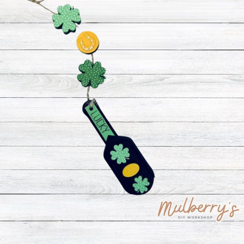 Our st. patty scoop is so versatile! Change it out seasonally and display it on your shelves or tiered trays! Additional scoops are available for different holidays and seasons.