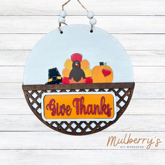 Interchangeable Lattice Round Door Hanger with Thanksgiving Inserts