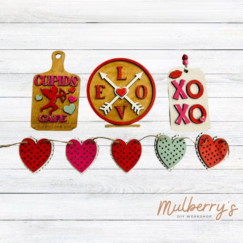 Our valentine inserts are so cute! Display them individually or in our interchangeable bench! Includes Cupid Cutting Board, LOVE Circle, XOXO Tag, and the heart banner.