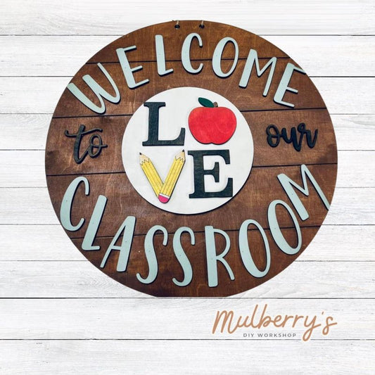 Brighten up your classroom with our 18" welcome classroom door hanger!